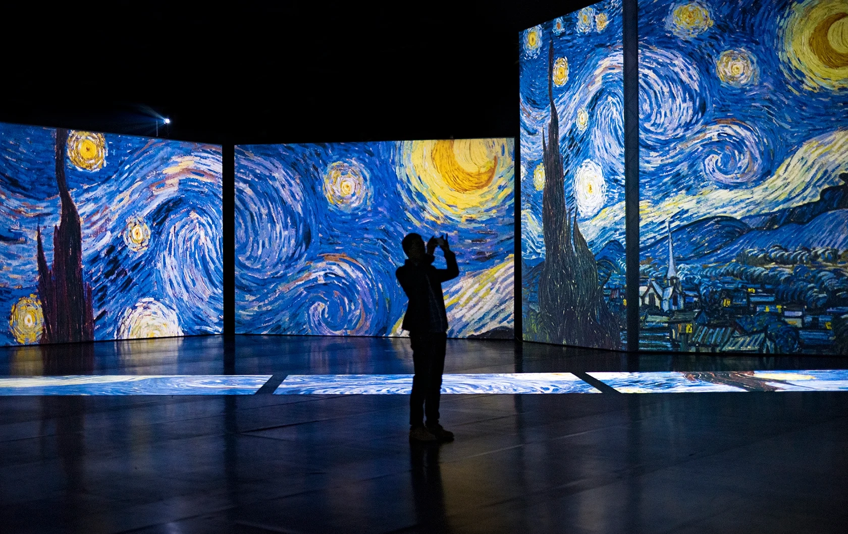 van-gogh-alive-experience-london